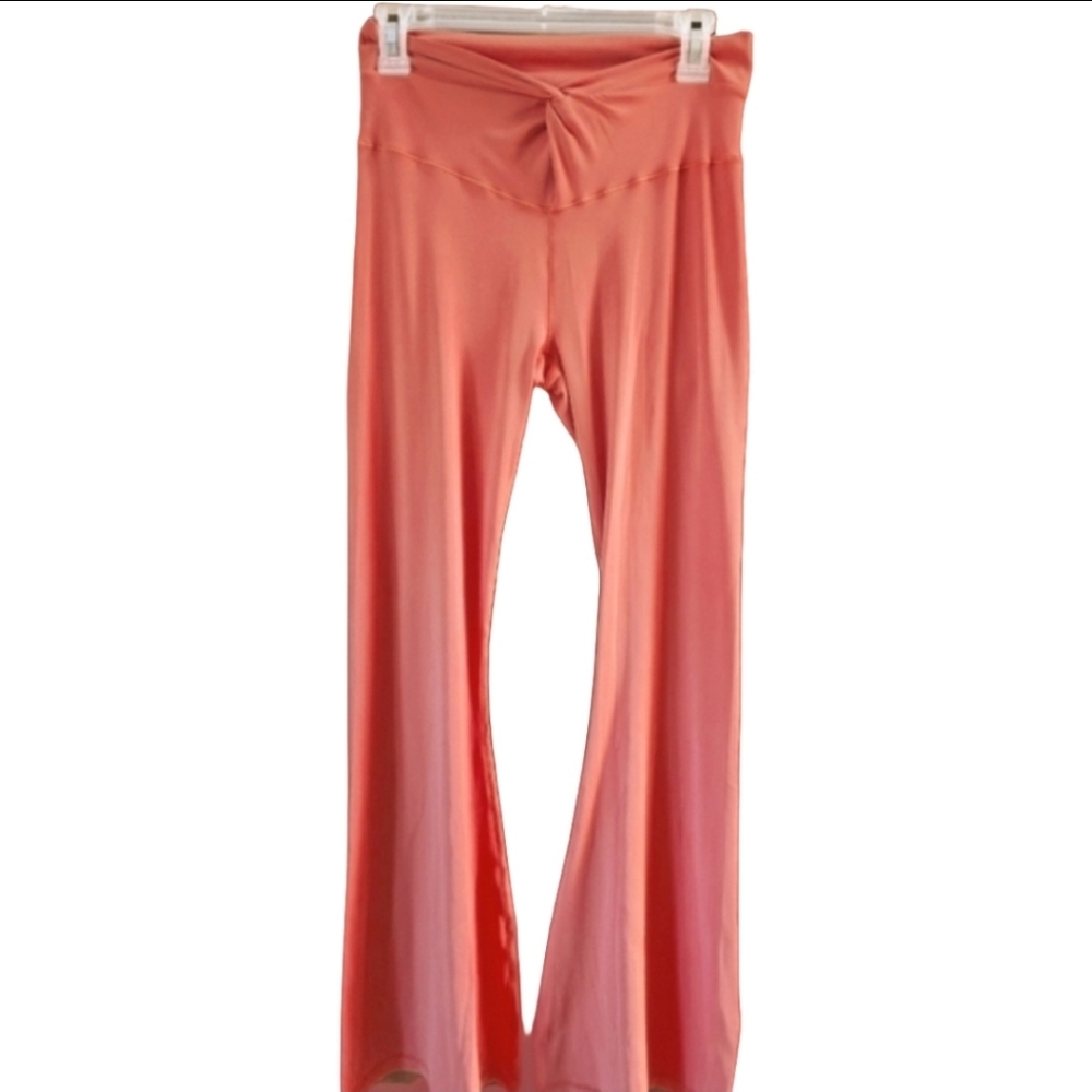 OFFLINE By Aerie Pink Coral Flaired Yoga Pant Leggings Like New Size L